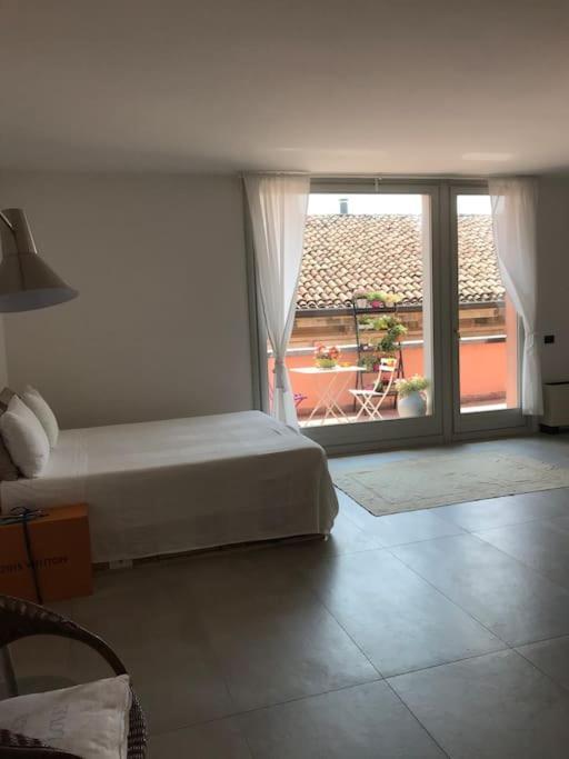 קרמונה Loft Teatro Politeama - Intero Appartamento In Centro Storico Con Vista מראה חיצוני תמונה